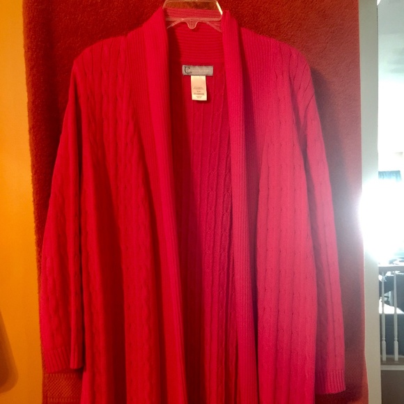 Sweater - Picture 1 of 4